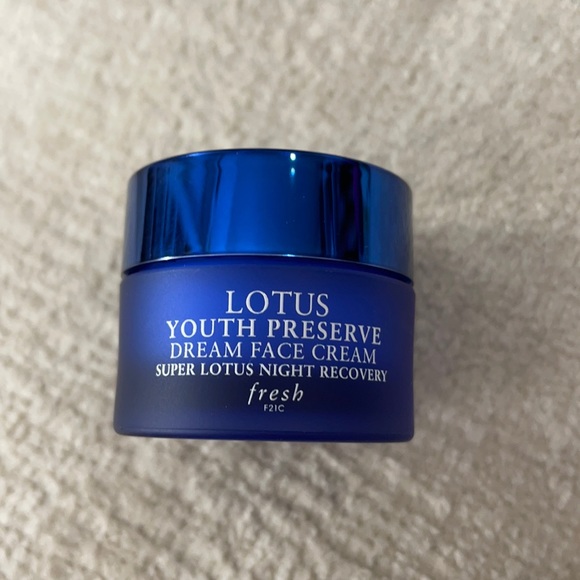 fresh Lotus Anti-Aging Night Moisturizer - Picture 8 of 9